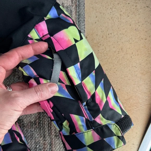 SPYDER Lola Ski Snowboarding Jacket Black & White with Colorful Accents - kid 12 - Picture 10 of 16